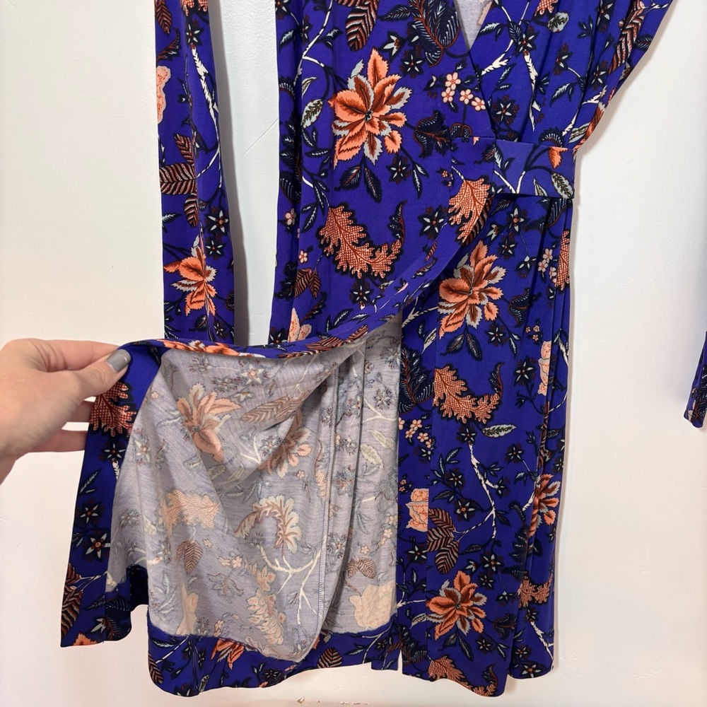 DIANE von FURSTENBERG DVF Blue Purple Floral Print Julian Silk Wrap Dress Sz 4 - Picture 7 of 14